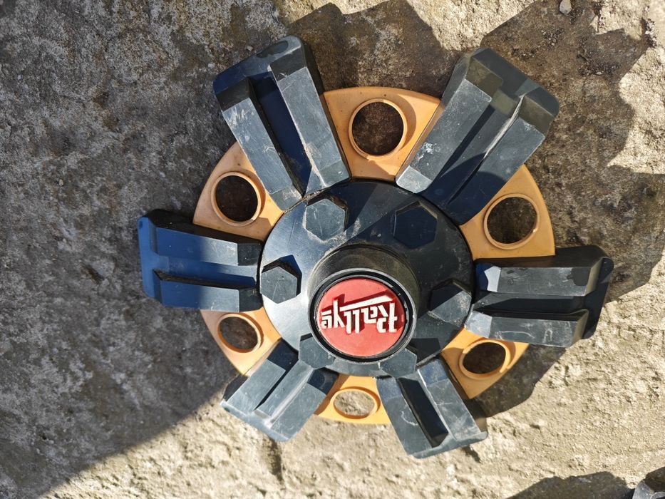 Колпаки для колес на авто часів срср