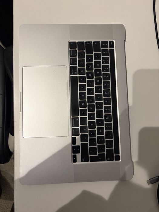 Macbook Pro 16 A2141 para Peças