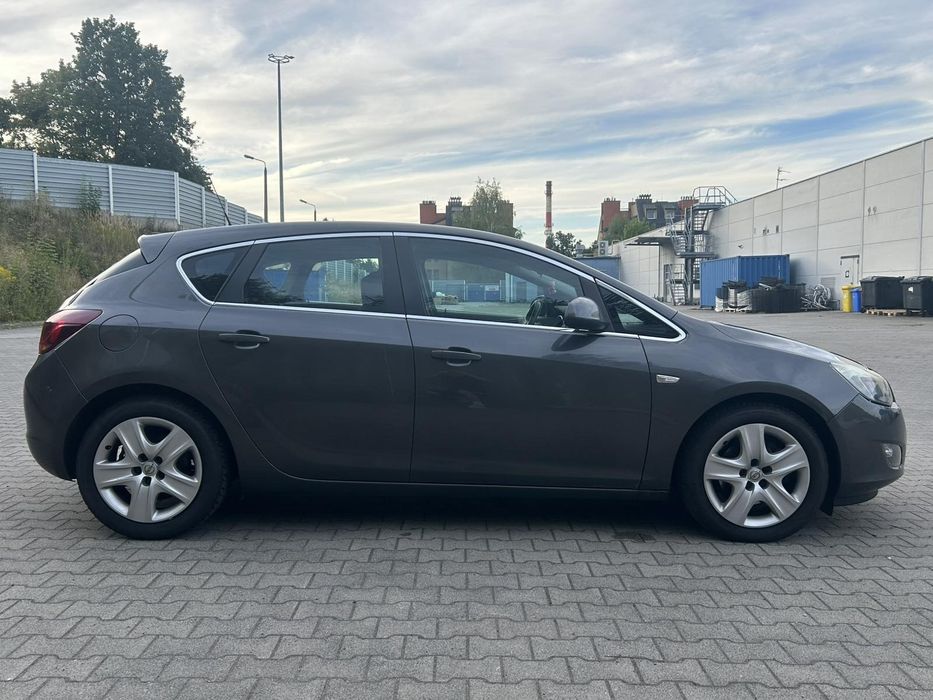 OPEL ASTRA 2010 VIN W0LPF6EN6AG058951 фото оголошення 3 з 8