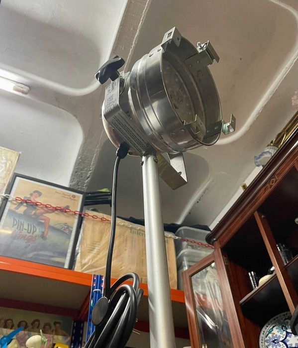 Projector de palco Varytec - Foco de luz - Alumínio