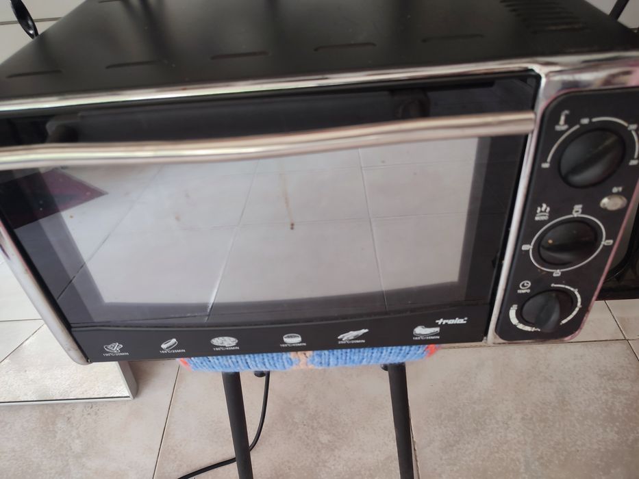 Forno portátil em bom estado