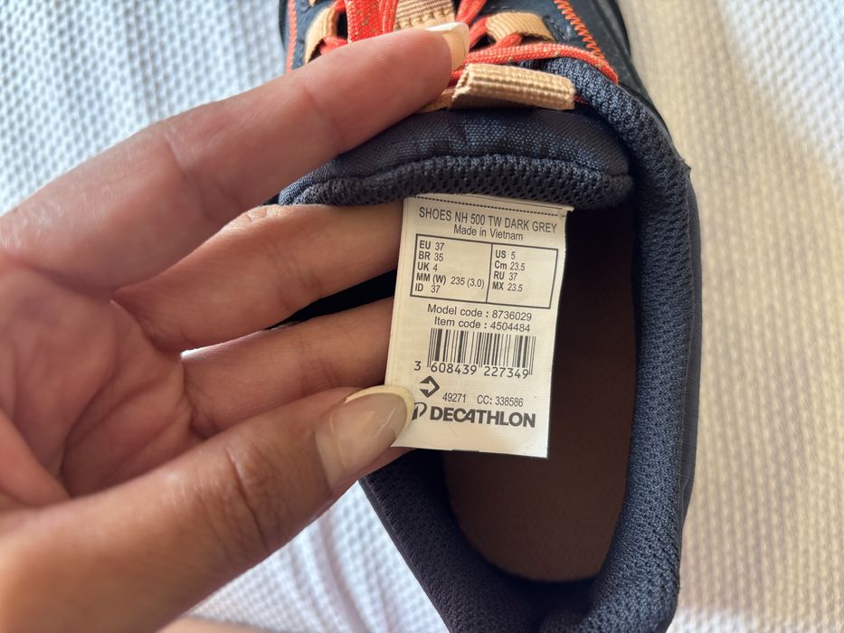 Sapatos criança novos
