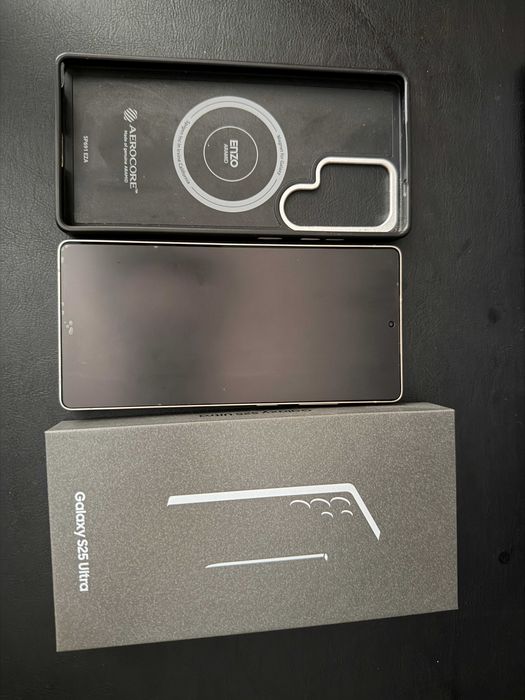 Samsung Galaxy S25 Ultra 512GB na gwarancji +case spiegen