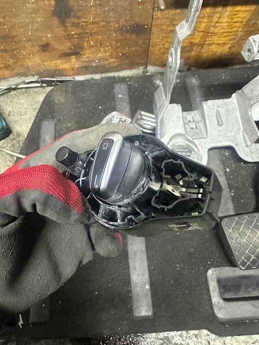 Переключатель света фар на "торпедо" AUDI Q5 8RB