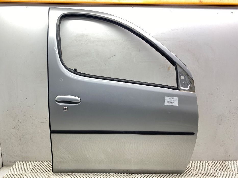 DRZWI PRAWY PRZÓD  TOYOTA YARIS VERSO (_P2_) 1999 - 2005 1.3 (NCP20_, NCP22_) 63 kW [86 KM] benzyna