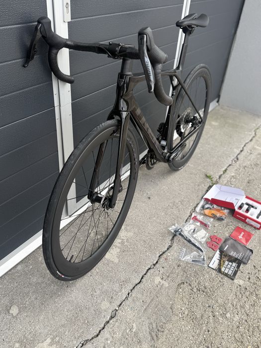 Nowy rower Trek Madone SL6 AXS Rival rama M szosowy carbon
