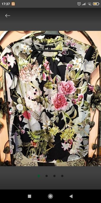 Блузка. Футболка. Жіночий одяг