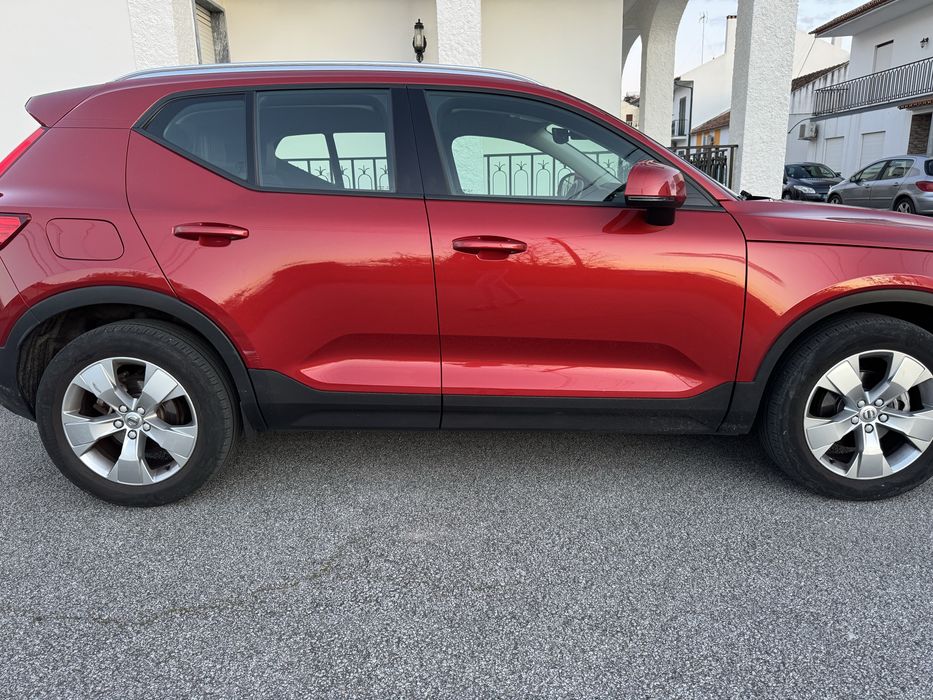 Volvo XC40 2.0D D3 - 94.000km