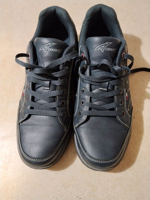 Buty sportowe męskie 43  OKAZJA