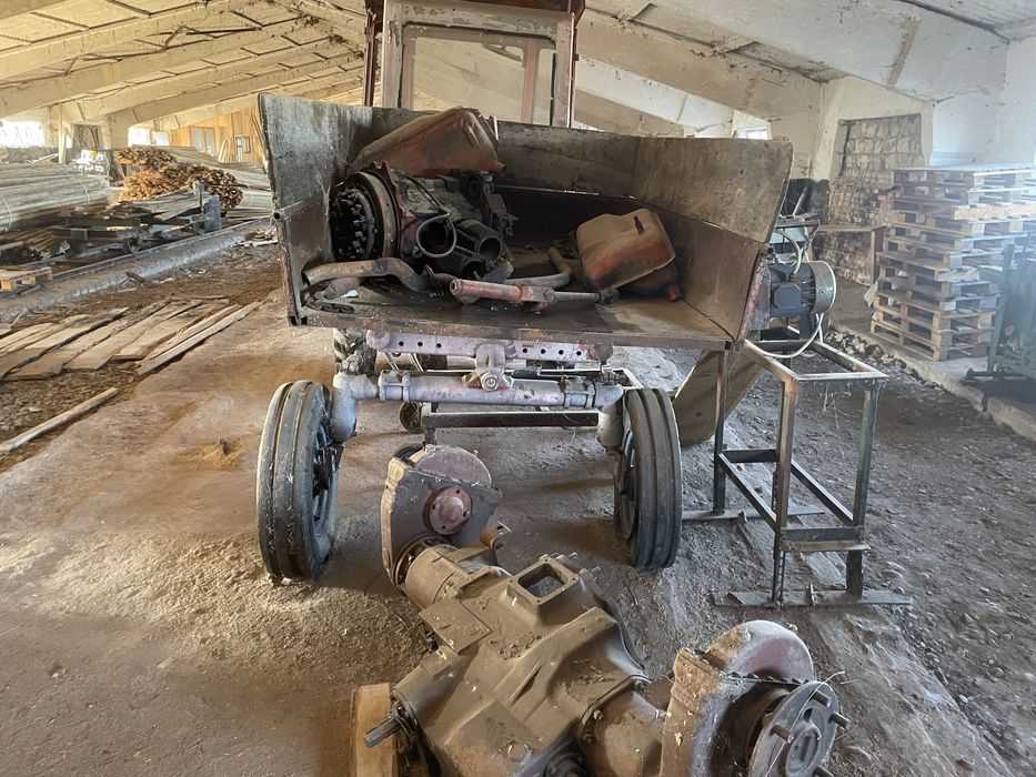 Продам трактор Т16м