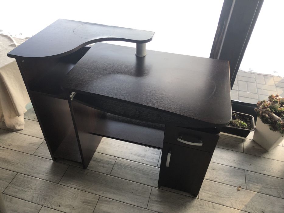 Biurko-biurko -biurko