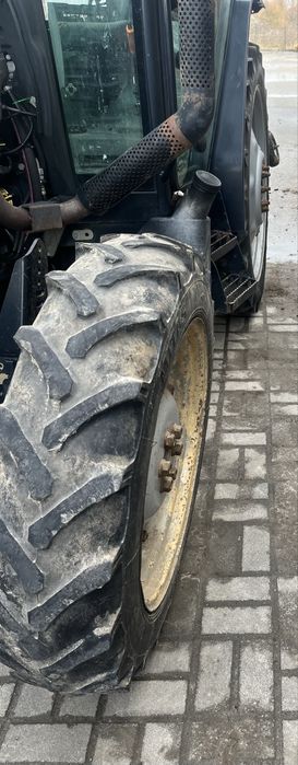 Wąskie koła Deutz Fahr Agroplus Lamborghini