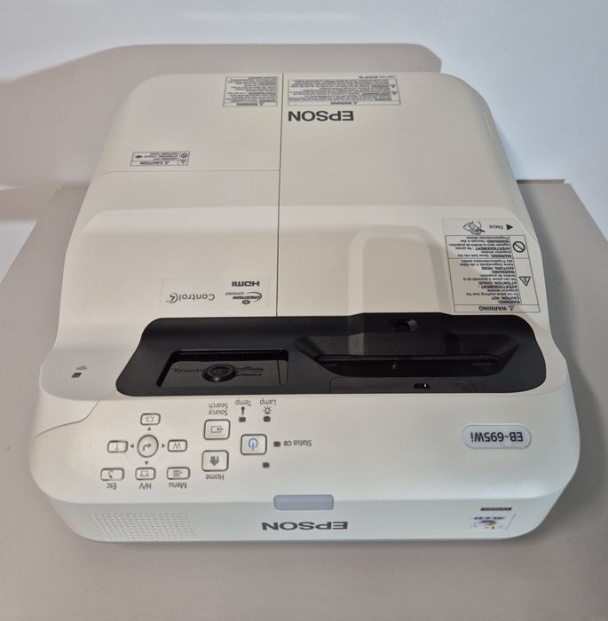 Projektor Epson EB-695Wi