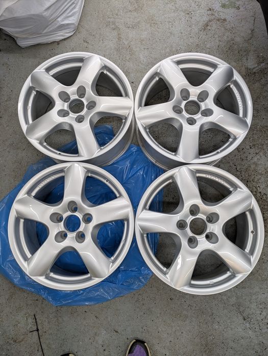 Felgi aluminiowe Nowe 18cali 5x120 Rial