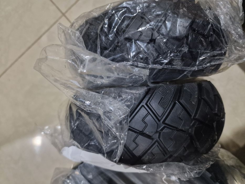 4 pneus de trotinete  novos