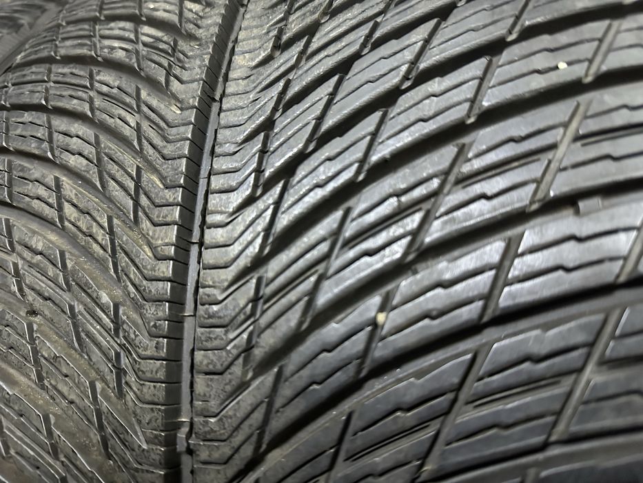 Шини зима 305/30/21 Michelin R21 пара 99% резина