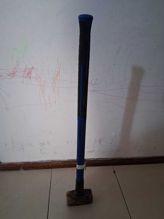 Marreta 3kg pouco uso