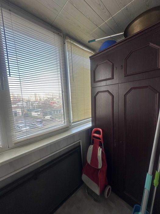 В продаже двухкомнатная квартира в центре города