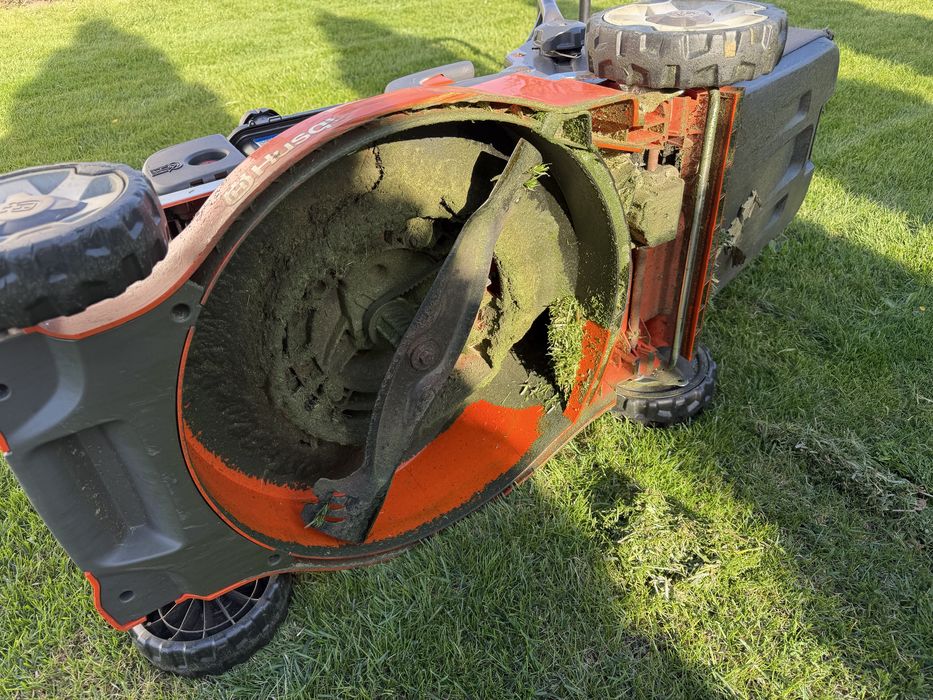 Kosiarka Husqvarna LC 247S