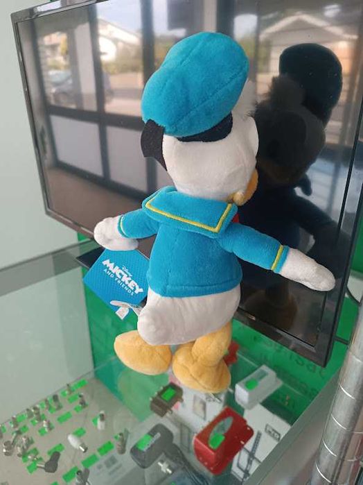 Peluche Donald Disney 29cm c/som