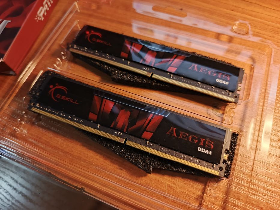 Pamięć DDR4   16+16 GB CL16 3200