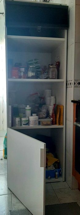 VENDA OU TROCA Móvel de arrumação 1.80cm X 0.60 X 0.55 (negociável)
