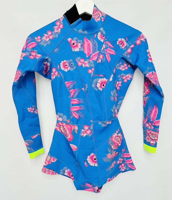 Cynthia Rowley pianka neoprenowa kostium wetsuit kitesurfing surfing