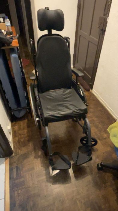 Premium Wheelchair429169166328811525