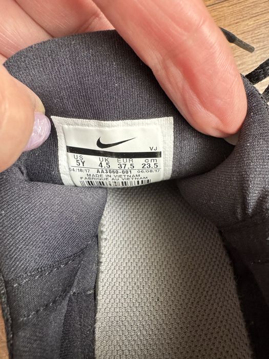 Кросівки жіночі Nike 37.5р. 24см.