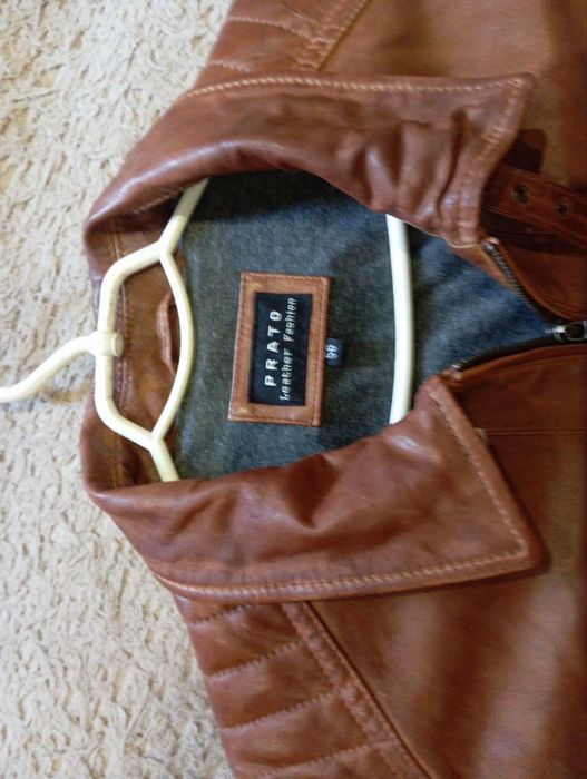 Чоловіча шкіряна куртка