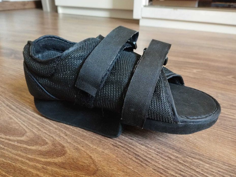 Sapatos Pós-Cirúrgicos (com tacão, 39-40)