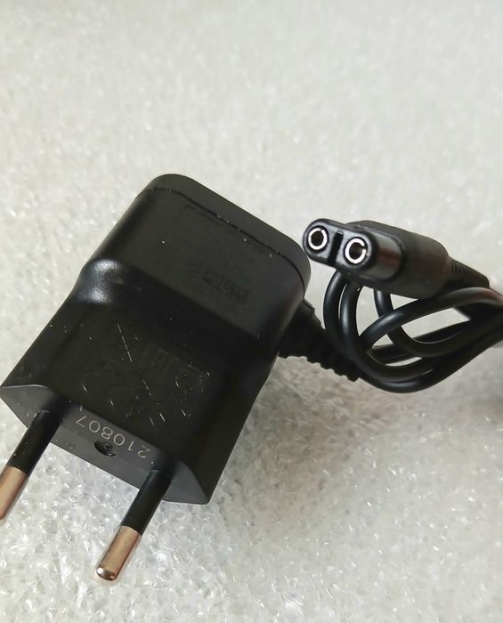 Зарядка  Braun 5210 12v. AEG HR5626 4.2 v. 1000ma. Philips 4.3v  0.07a