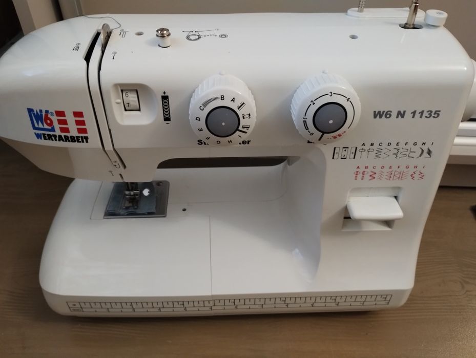 Швейна машина Wertarbeit W6