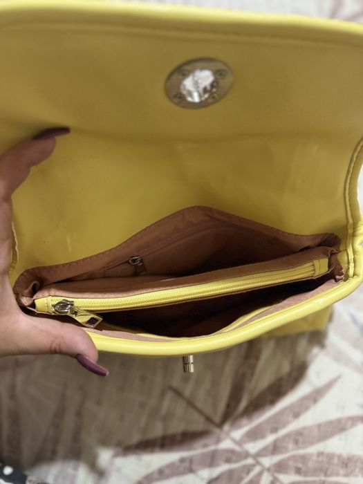 Mala com porta moedas