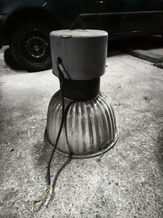 Candeeiro industrial