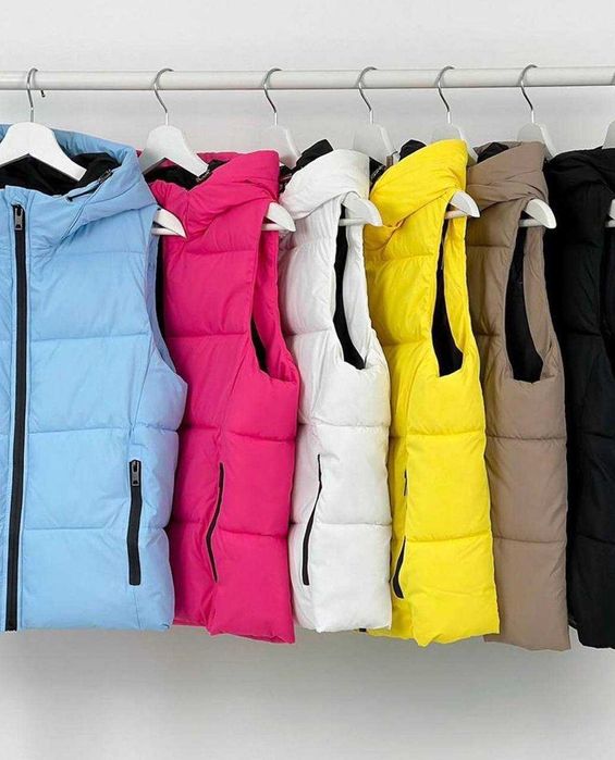 В наличии! Стильная  жилетка с капюшоном есть 6 цветов + Подарок