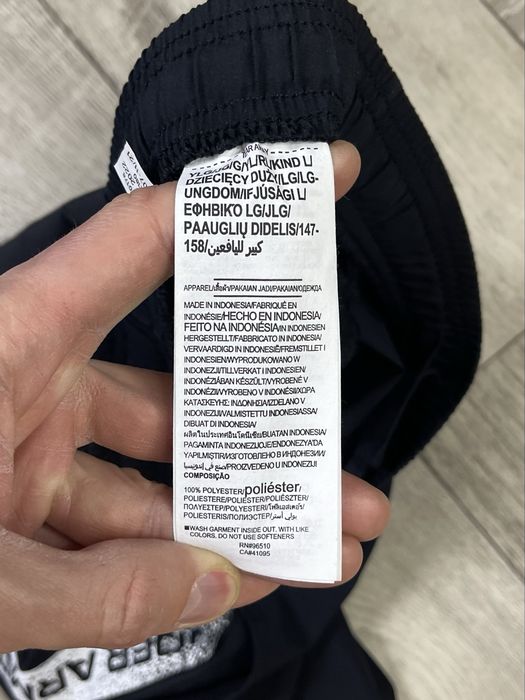 Under Armour шорты L размер 147-158 см подростковые черные оригинал