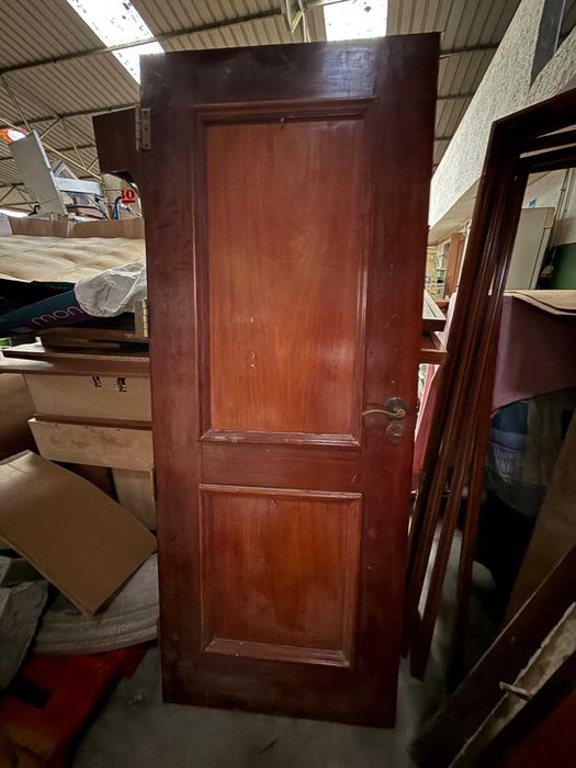 Solid Interior Door – Complete Set (Frame + Hardware)450668121315102723