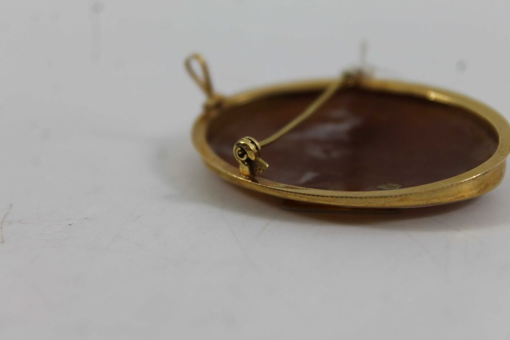 Piękna złota broszka 750 5,24g