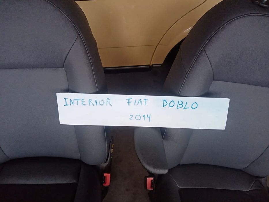 Interior Fiat Doblo 2014