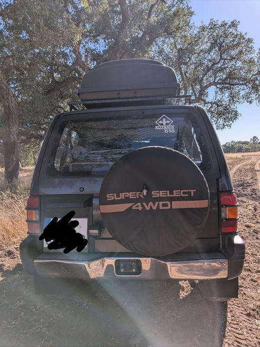 Mitsubishi Pajero 2.5 V24