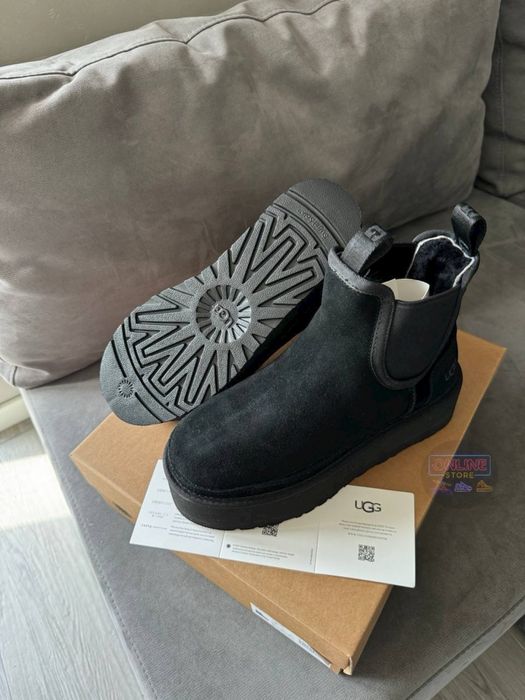 UGG Neumel Platform Chelsea Black