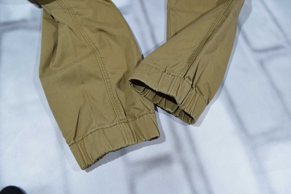 LEVIS jogger PC9- 28954-0005 spodnie chino stretch r. 32/32 pas 90-94