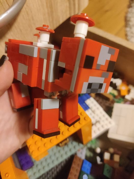 Лего Майнкрафт кілька наборів