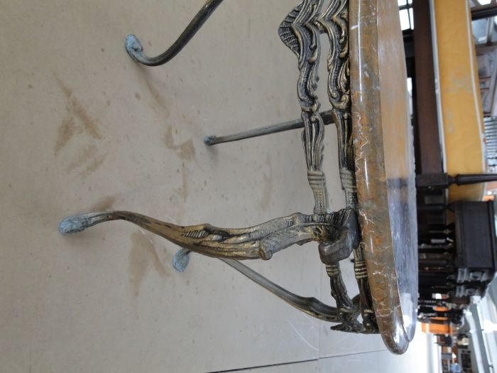 Mesa de centro em latão com tampo em pedra - óptimo estado