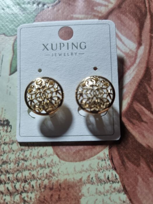 Сережки з медичного сплаву