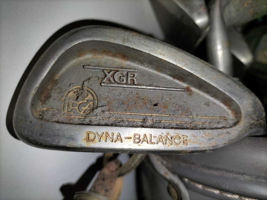 Conjunto antigo de tacos de golfe PGA XGR Dyna-Balance + saco vintage