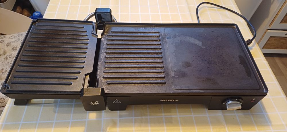 Електрогріль прижимний Ariete