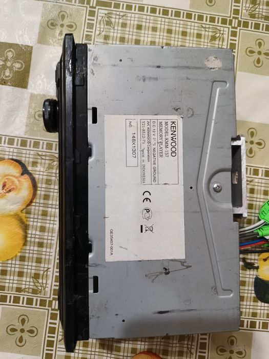 Продам автомагнитолу Kenwood.