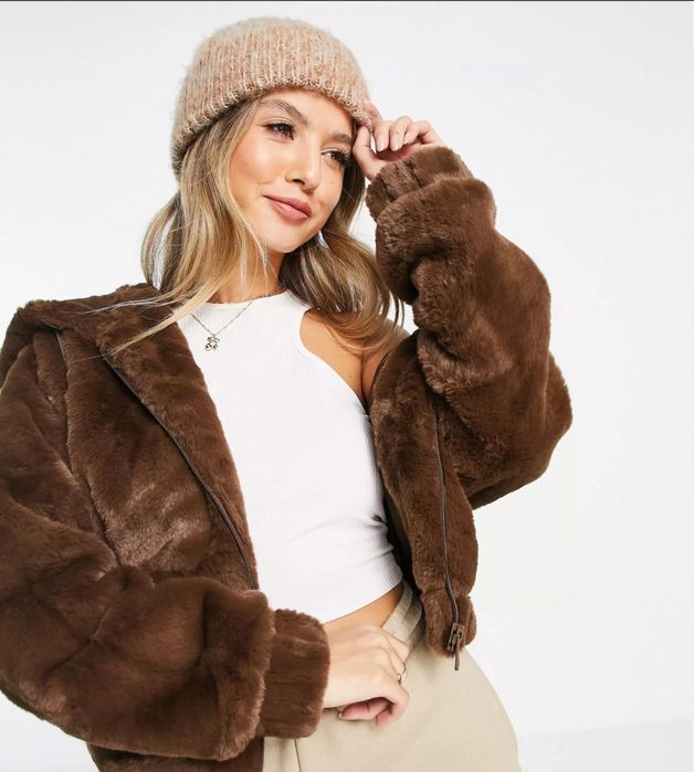 Pull&Bear – Brązowa kurtka z kapturem ze sztucznego futra